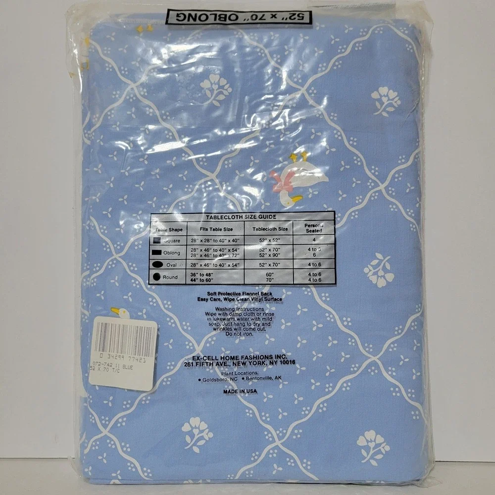 Vtg COUNTRY BLUE  Goose Easy Life Flannel Backed VINYL Tablecloth 52 x 70 Oblong